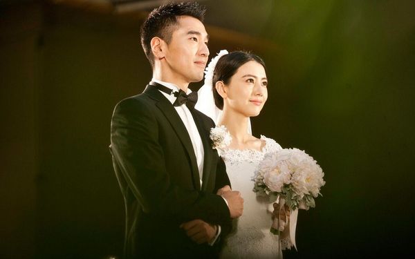 到底因为什么，这个女人总能美上热搜？